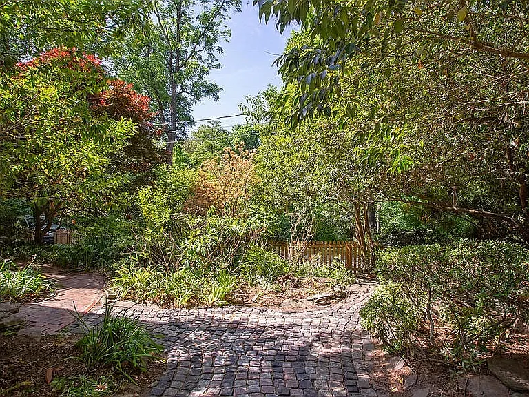 Garden Scene 3