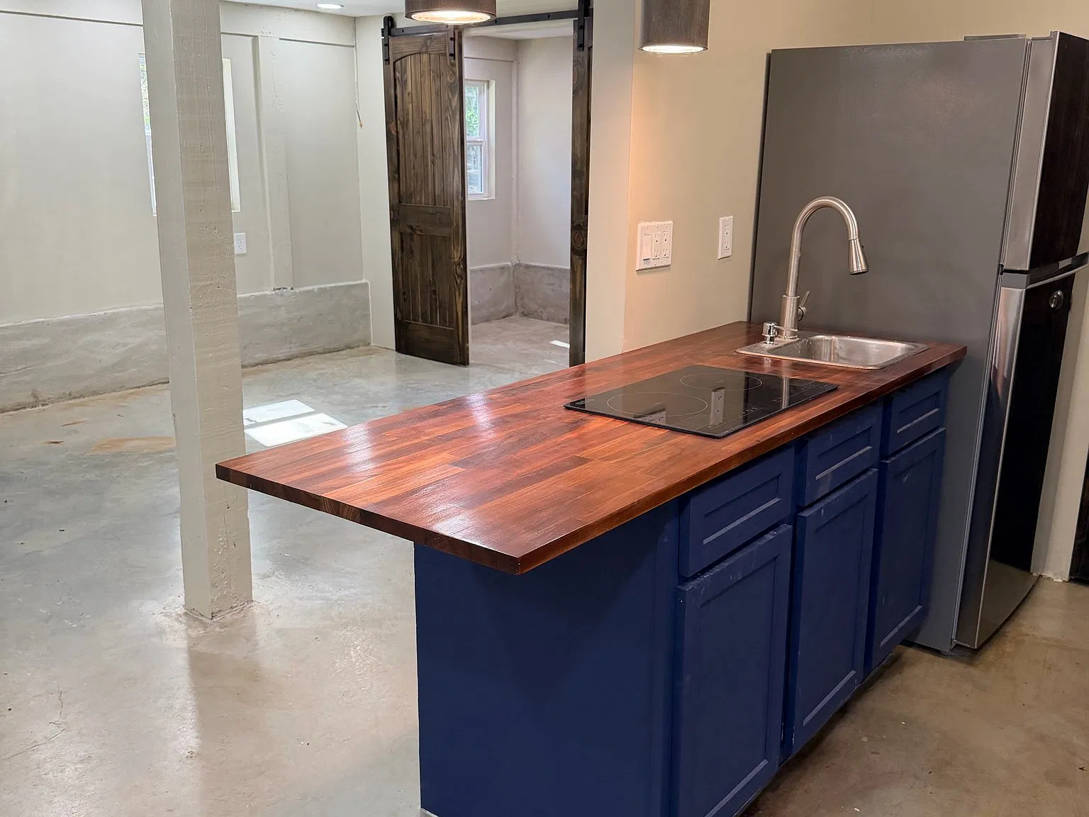 2 bed, $1,100 — Photo 2