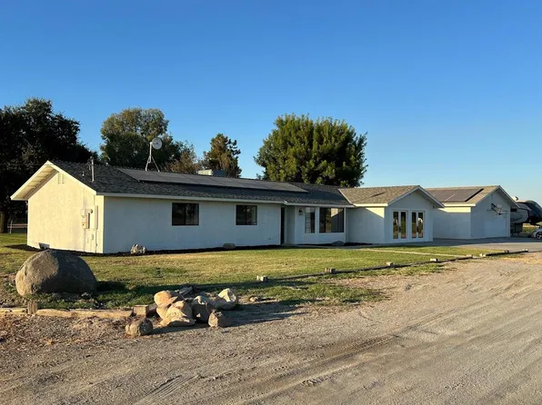 9891 18th Avenue, Lemoore, CA 93245