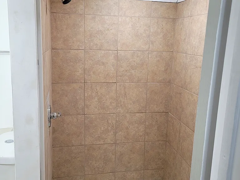 323 S Garden St #2-B — Photo 7