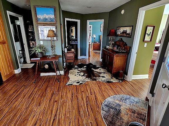 4th image of 1074 Milk Plant Rd