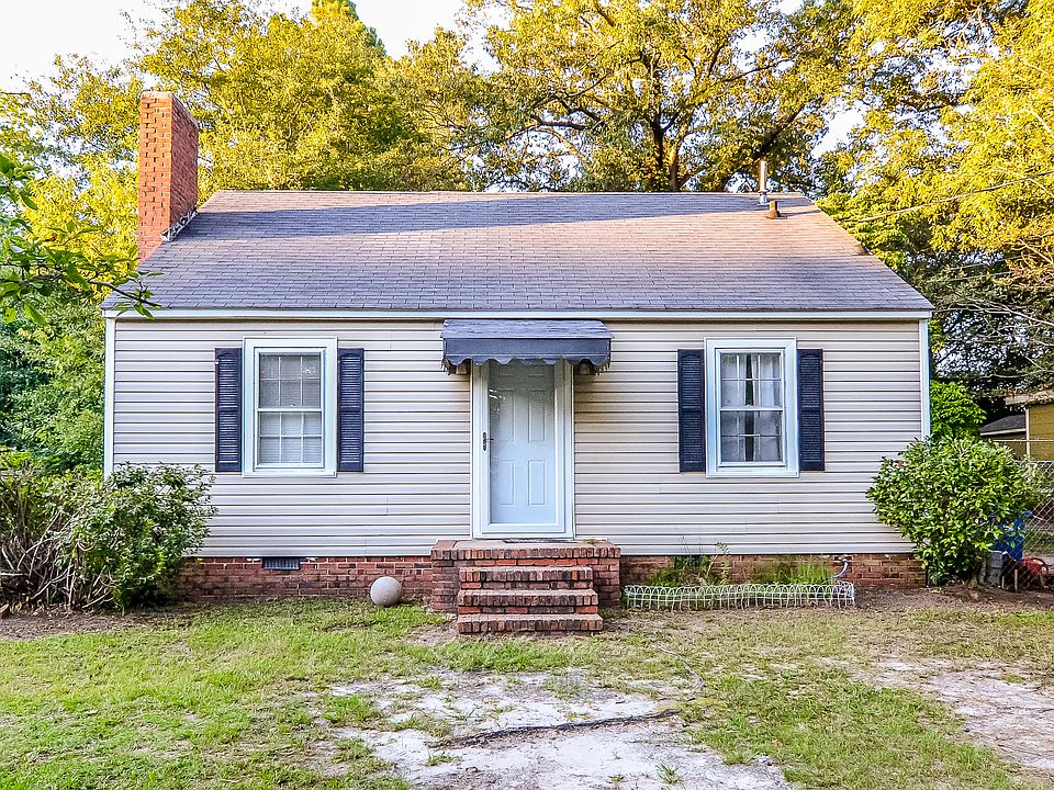 1st image of 211 Brainerd Ave