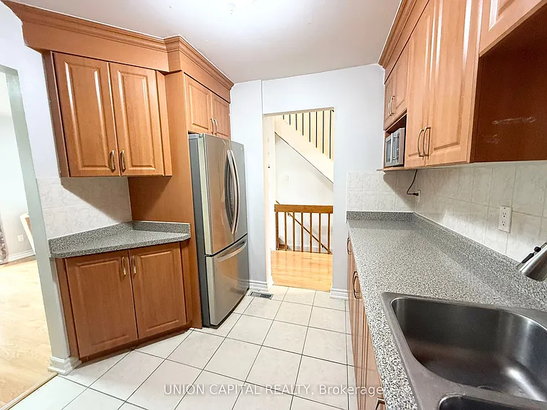 115 Dunbar Cres — Photo 6