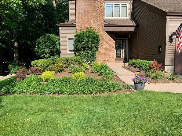 34 N Bayard Ln, Mahwah, NJ 07430