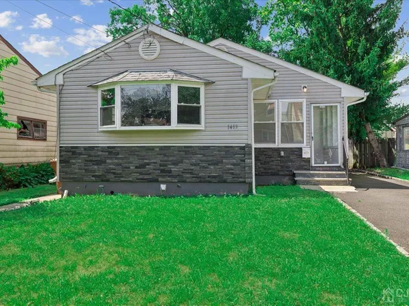 1413 Bower St, Linden, NJ 07036