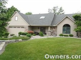 8019 Spruce Creek Pl, Fort Wayne, IN 46825