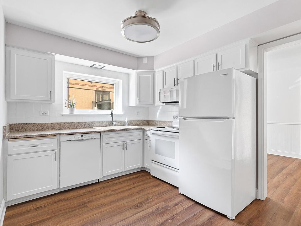 1st image of 1025 Washington Blvd APT 102