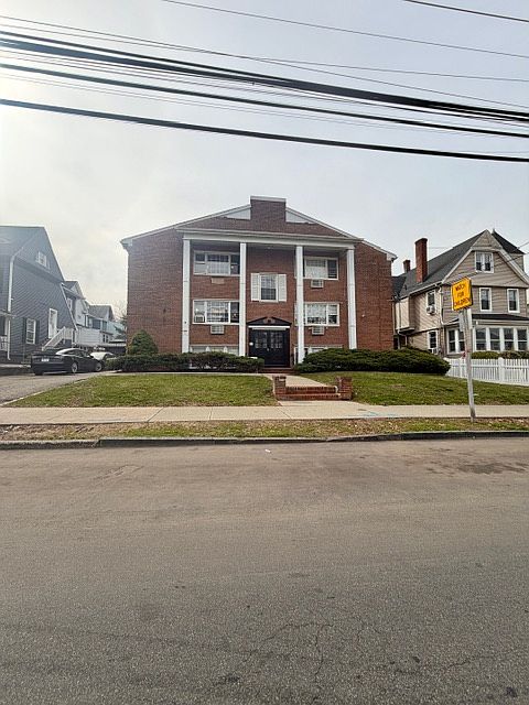 1st image of 204 Westfield Ave APT 3A