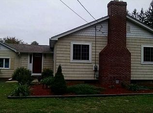 15 Tug Hollow Rd, Richmond, RI 02898