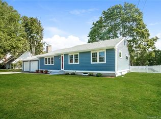 12 Ledge Rd, Old Saybrook, CT 06475