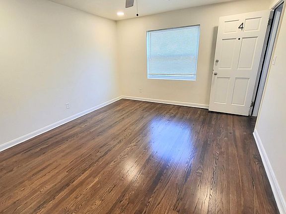 2nd image of 3520 Post St APT 4