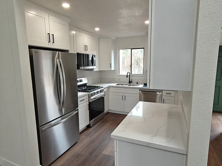 275 Hillcrest Dr #203 — Photo 3