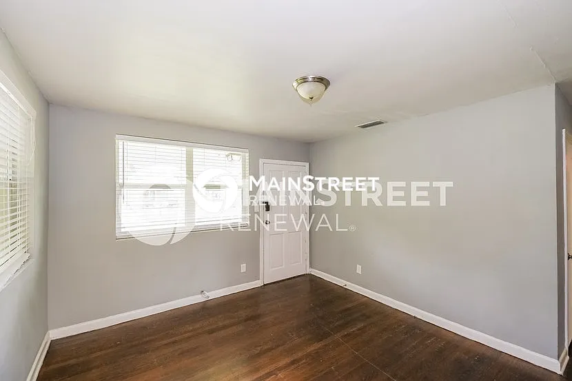 5377 Poppy Dr — Photo 3