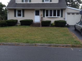 43 Mimi Rd, Old Bridge, NJ 08857