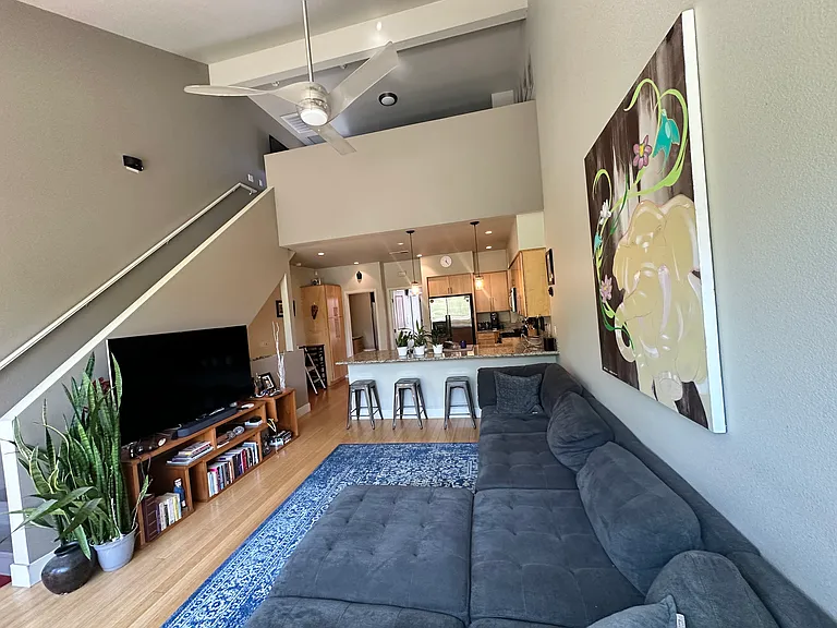 375 Pine St — Photo 7