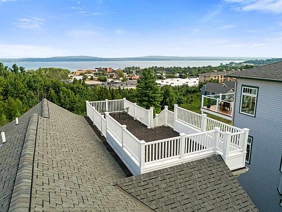 3rd image of 814 Harbor Watch Dr #65
