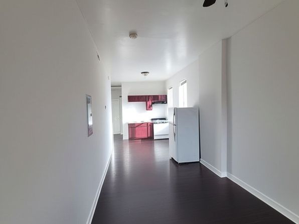 2228 S Sawyer Ave #2R