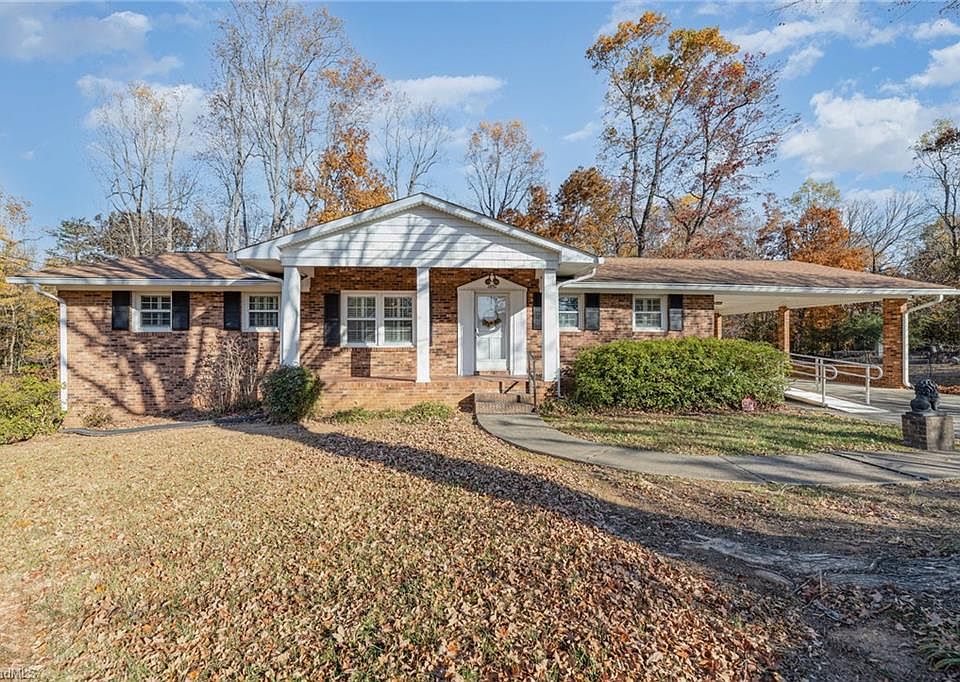 1st image of 1031 Solomon Dr
