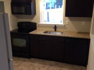 220 E Broad St APT 4, Quakertown, PA 18951