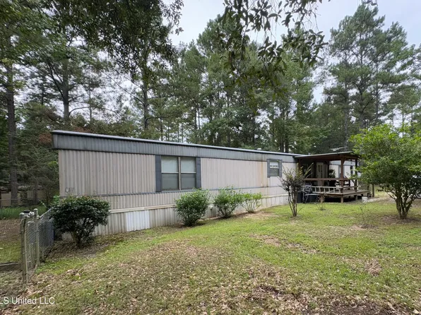 143 Turkey Pine Rd, Lucedale, MS 39452