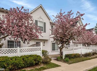 22241 Atlantic Pointe, Farmington, MI 48336