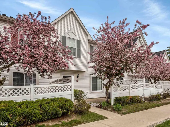 22241 Atlantic Pointe, Farmington, MI 48336