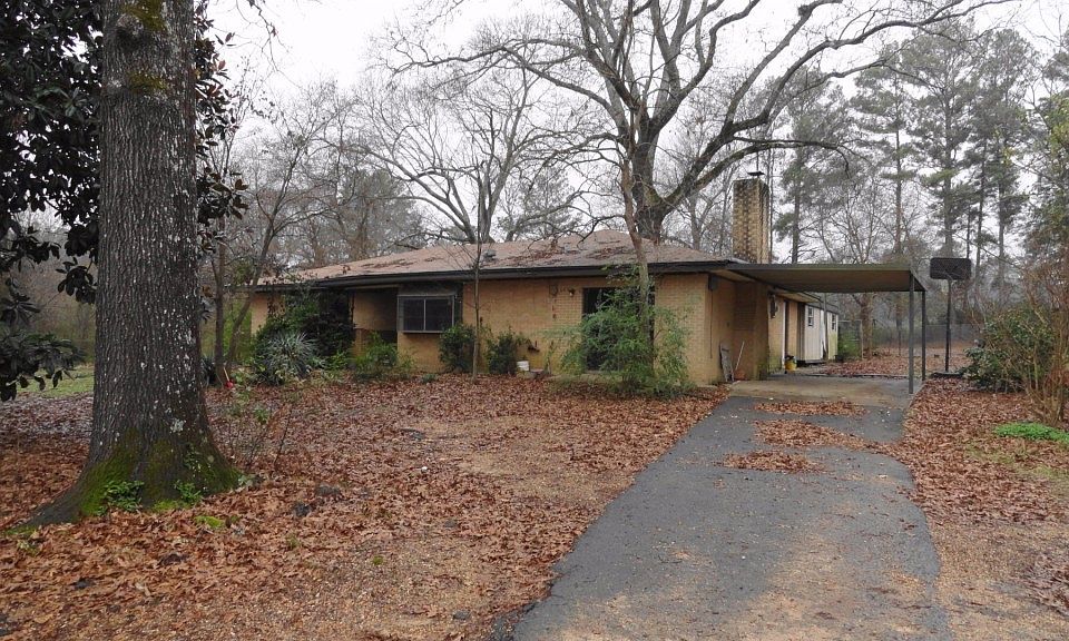 2nd image of 10667 Crossett Rd