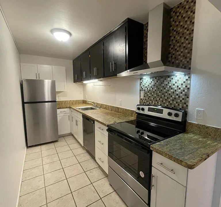 1700 Page St #4
