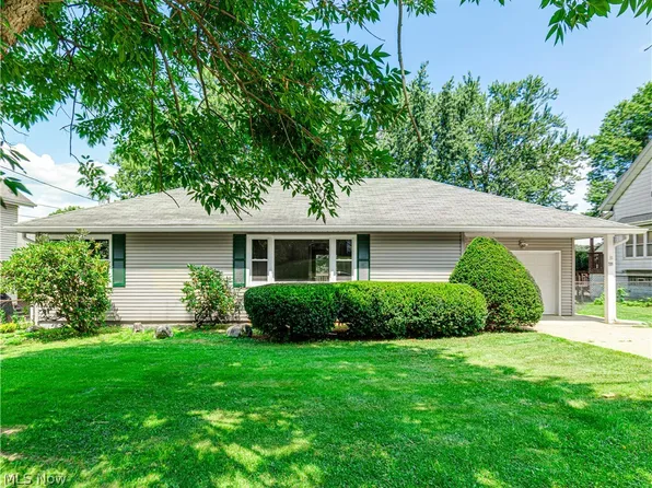 335 E Huston St, Barberton, OH 44203