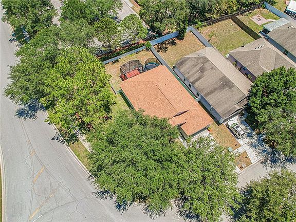4th image of 10255 Hunters Haven Blvd