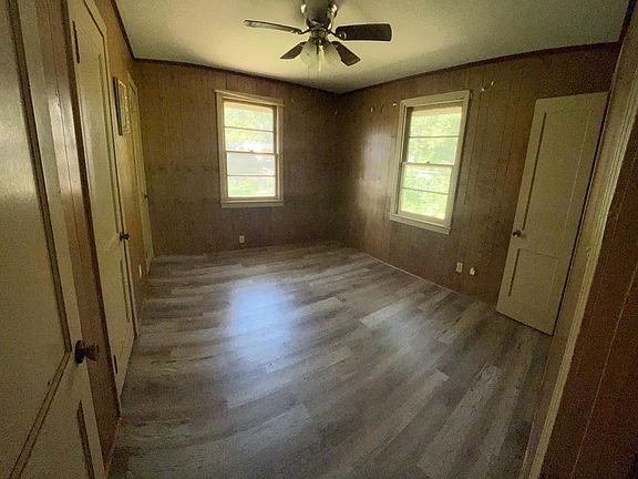 5th image of 311 Parkhurst Ave