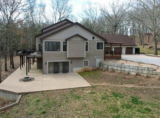 2230 Meadow View Rd, Ozark, MO 65721