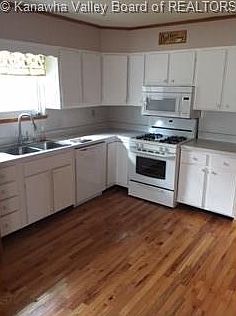 5th image of 2995 Elkdale Dr