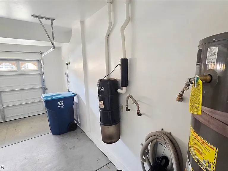 7642 Good Fortune Ct — Photo 24