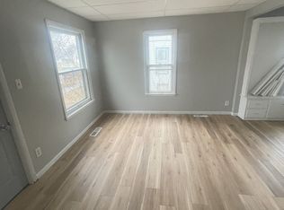 915 Forest Ave, Waterloo, IA 50702