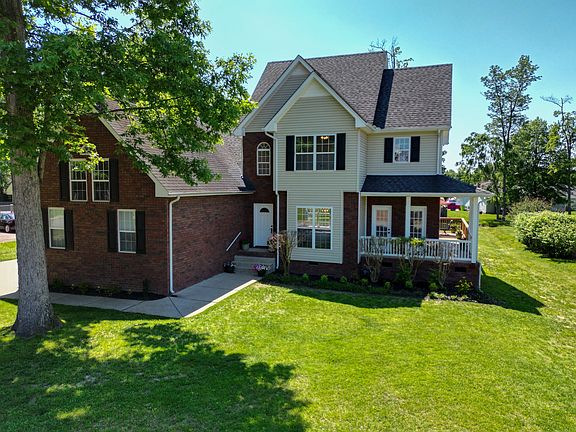 3rd image of 302 Orchard Park Dr