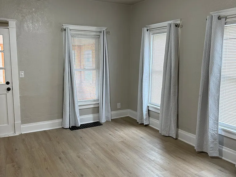 649 Mount Vernon St — Photo 4