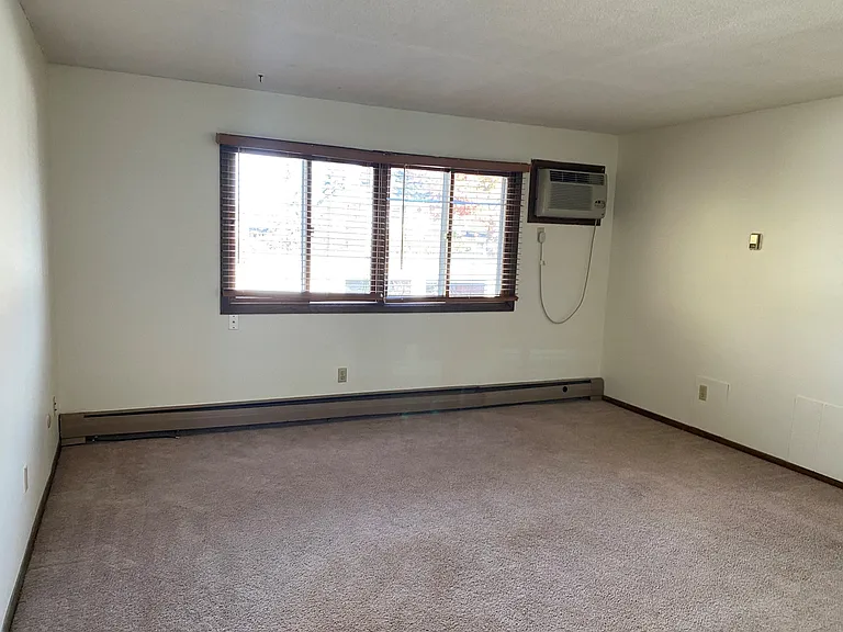 Alpine Apartments — Photo 33