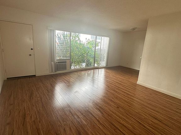 2nd image of 1533 N Hayworth Ave APT 103