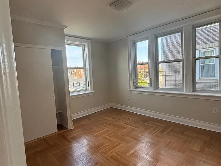 101 73rd St #46 — Photo 6