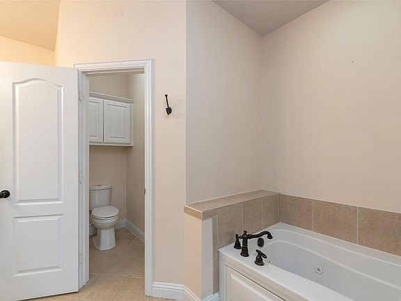 2nd image of 2500 Rockbrook Dr #6C-90