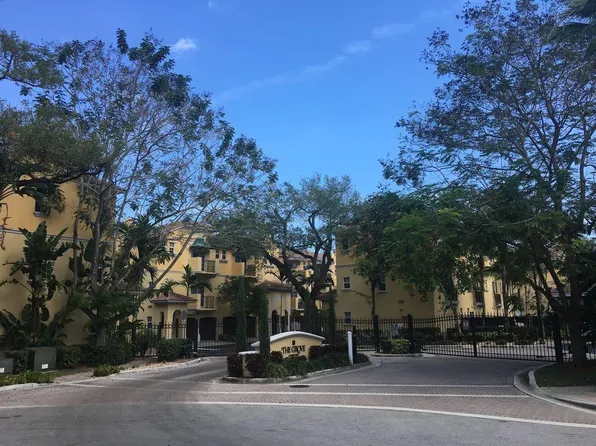 2512 SW 14th Ave APT 502, Fort Lauderdale, FL 33315