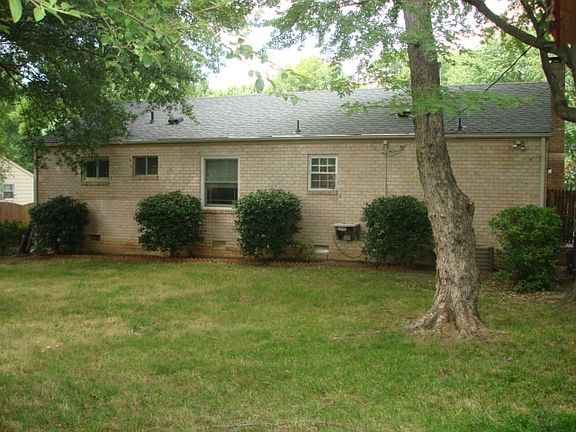 2nd image of 9403 Wyndhurst Dr