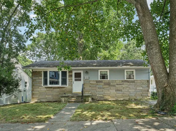 613 Pennsylvania Ave, Somers Point, NJ 08244