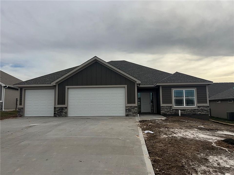 1st image of 11805 E Ridgeview Ct