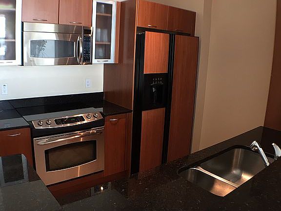 5th image of 625 Casa Loma Blvd Unit 1607