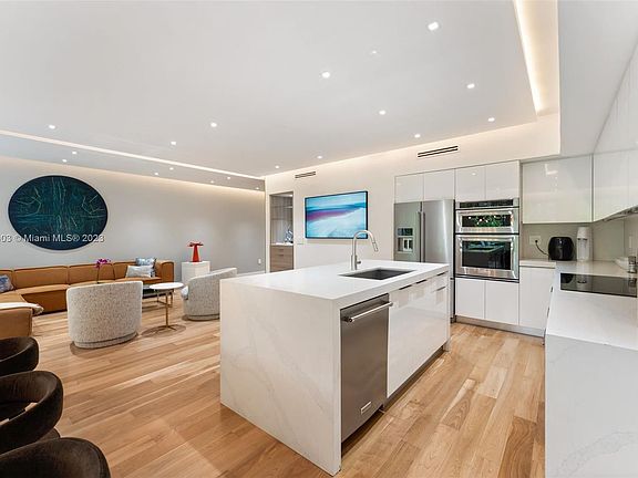5th image of 3026 NE Quayside Ln #26
