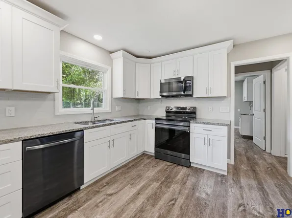 6701 Adams St, Lincoln, NE 68507
