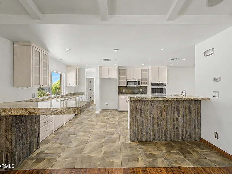 6133 E Mountain View Rd — Photo 17