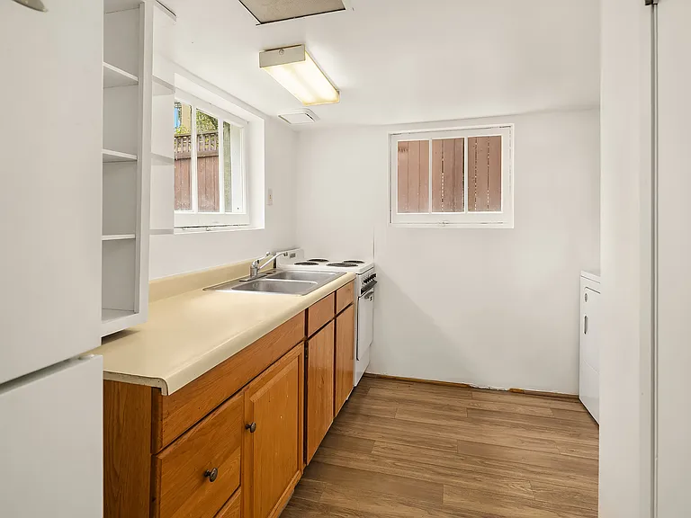 2031 Eastlake Ave E — Photo 17